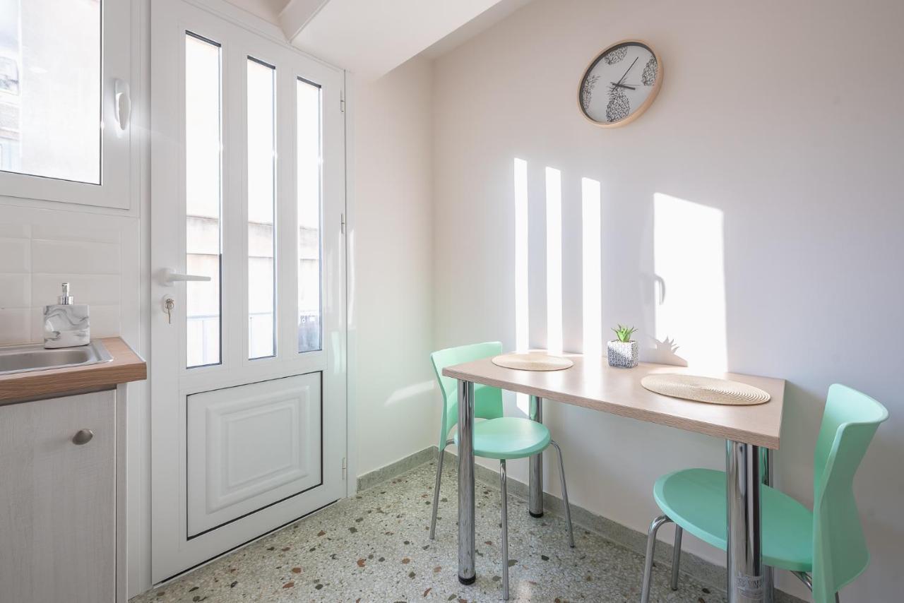 Athens F&K Aphrodite Apartment Bagian luar foto
